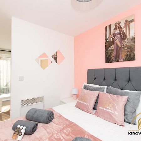 Aphrodite Apartment - The Lust Of Town Southampton Bagian luar foto